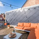 Sersea - Spacious Holiday House In Ostend With Garage