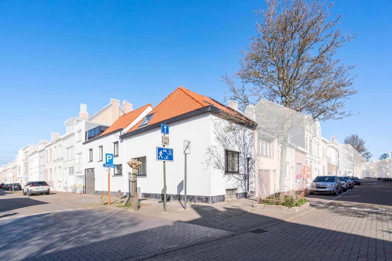 Vakantiehuis Sersea - Spacious House In With Garage